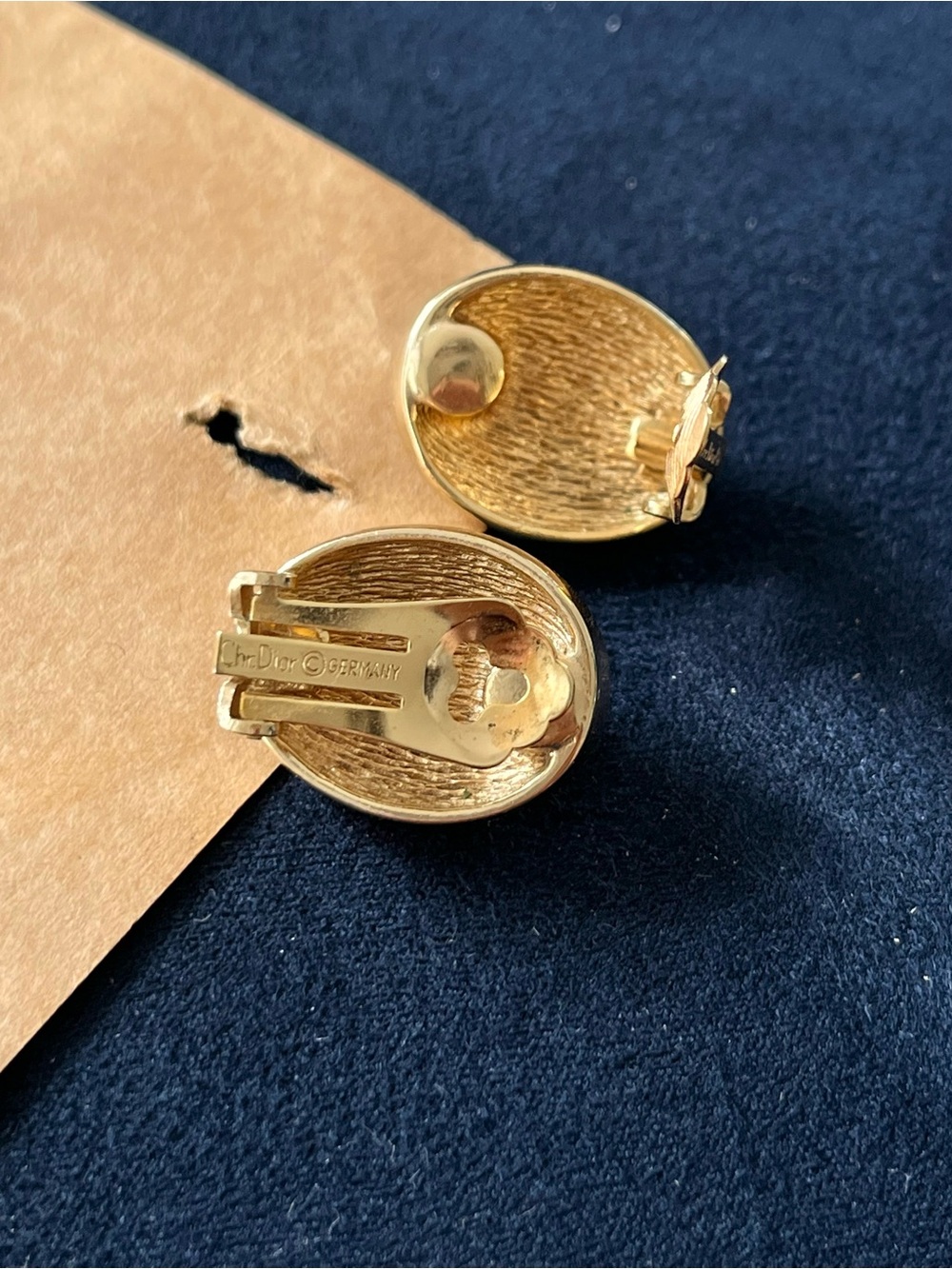 Authentic Vintage Dior Oval Black Glass Cabochon Rhinestone Gold Clip Earrings - Picture 6 of 6